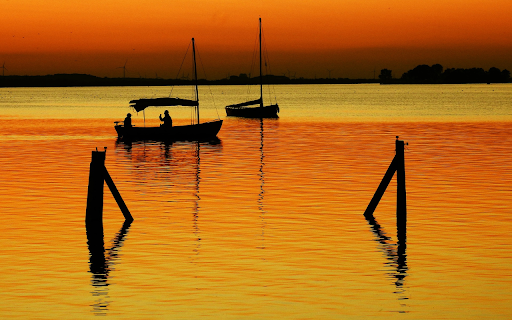 Boat and sunset from Chrome web store to be run with OffiDocs Chromium online Boat and sunset from Chrome web store to be run with OffiDocs Chromium online