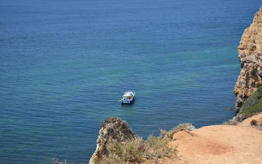Small boat and blue ocean from Chrome web store to be run with OffiDocs Chromium online Small boat and blue ocean from Chrome web store to be run with OffiDocs Chromium online